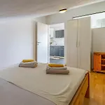 Lovely In With Wifi Appartement