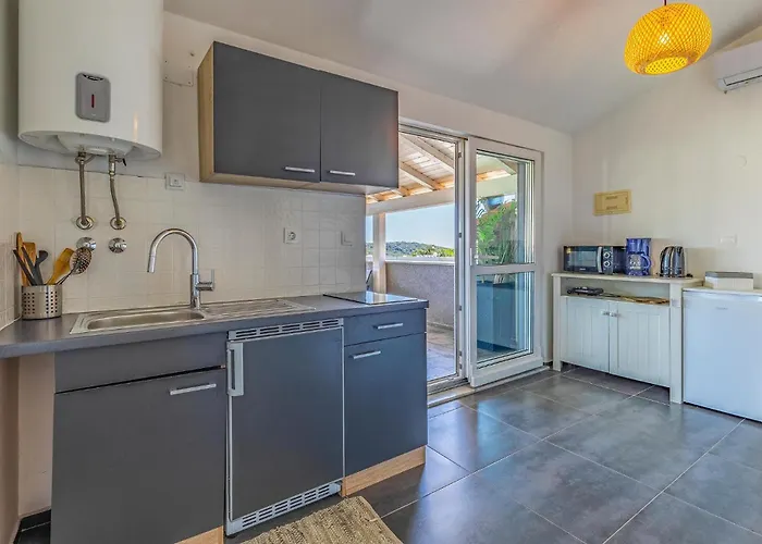 Awesome In * Banjole